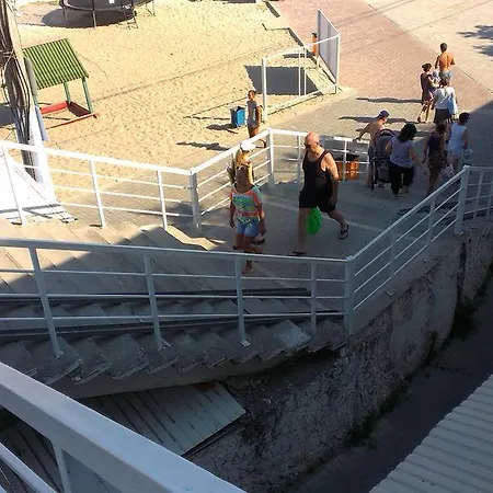 Будинок відпочинку Near Sea